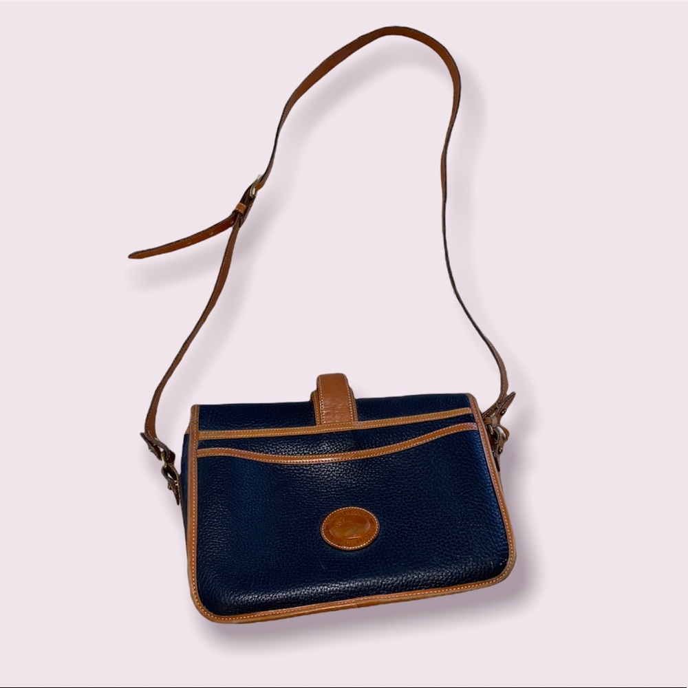 Vintage Dooney and Bourke Crossbody Purse